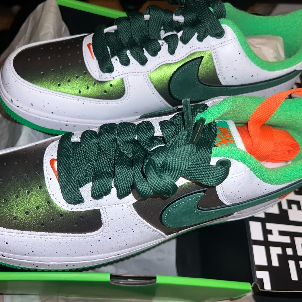 Nike Air Force 1 Oregon Ducks of a Feather “Egg or Duck” special edition 11.5 - Picture 4 of 7